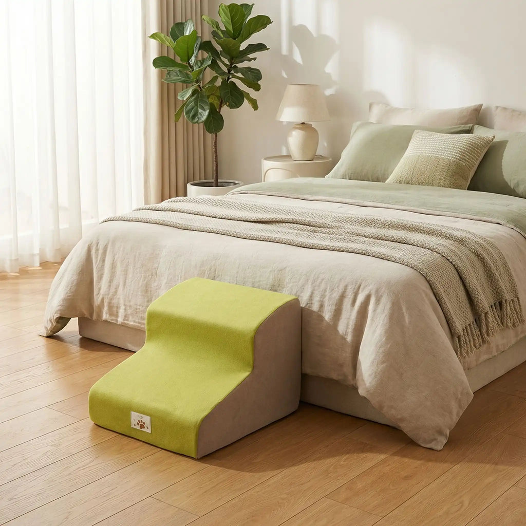 Escalier pour chien chiot antidérapant, déhoussable lavable en machine avec mousse haute résilience à mémoire de forme pour protèger les articulations sensibles, sécurisé , confortable, résistant aux griffes pour petit et chien de moyenne taille-design velours sur le dessus ultra-doux et tissu en coton solide-modèle 2 marches de couleur vert pour que le chien ou le chiot puisse rejoindre en toute sécurité le lit de la chambre de la maison