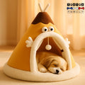 Niche-d-interieur-pour-petit-chien-anti-stress un Shih Tzu qui dort paisiblement la tête reposant sur l'entrée de la niche en forme de tente douce et chaude 100% coton de couleur orange-antidérapante-et-lavable en machine