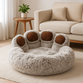 Pouf-pour-chien-design-patte-gris clair en forme de patte avec dossier et rebord entourant apaisant en peluche et rembourrage 100% coton haute densité pour chien de petite à moyenne taille-S-M-L et XL