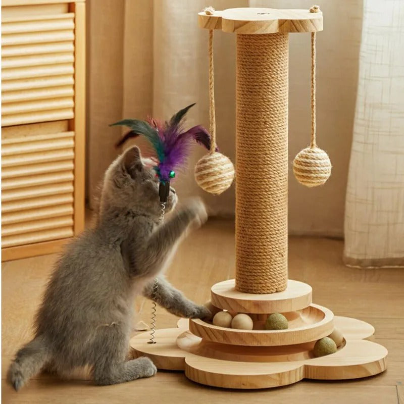 Griffoir pour chat jouet