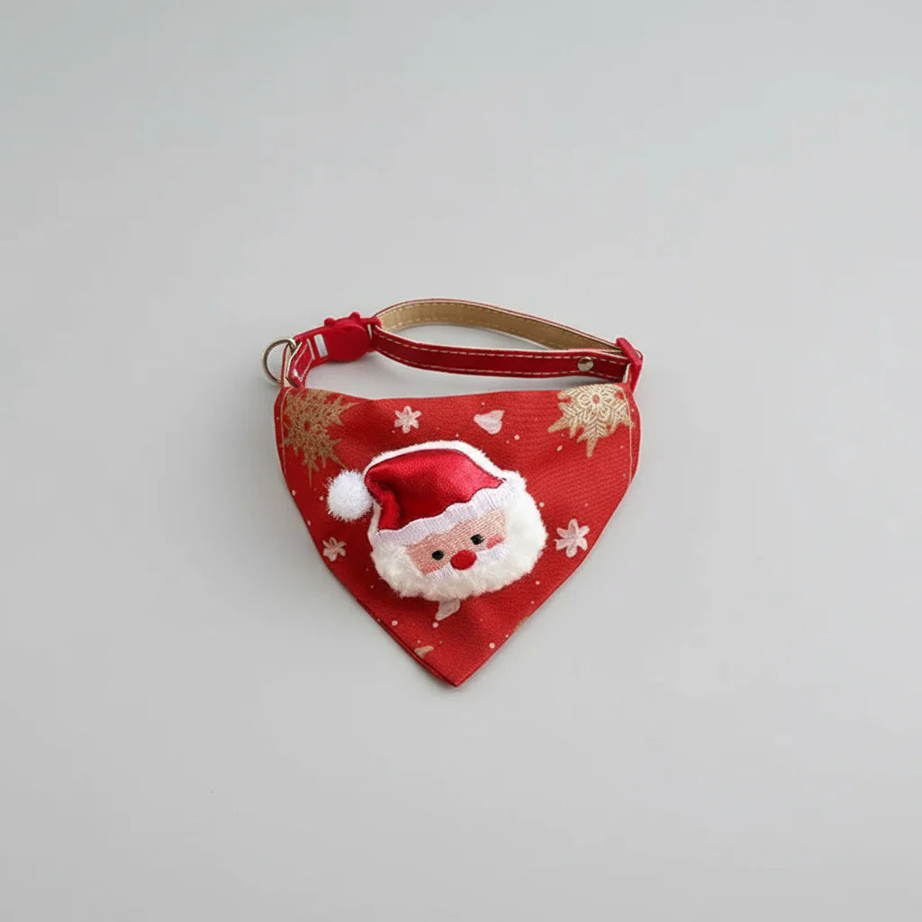 Bandana Noël pour chat et chien en rouge avec motif du Père Noël mignon