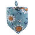 Bandana pour chien fleurs bleu avec motifs tournesols et abeilles par Oscar et Plume