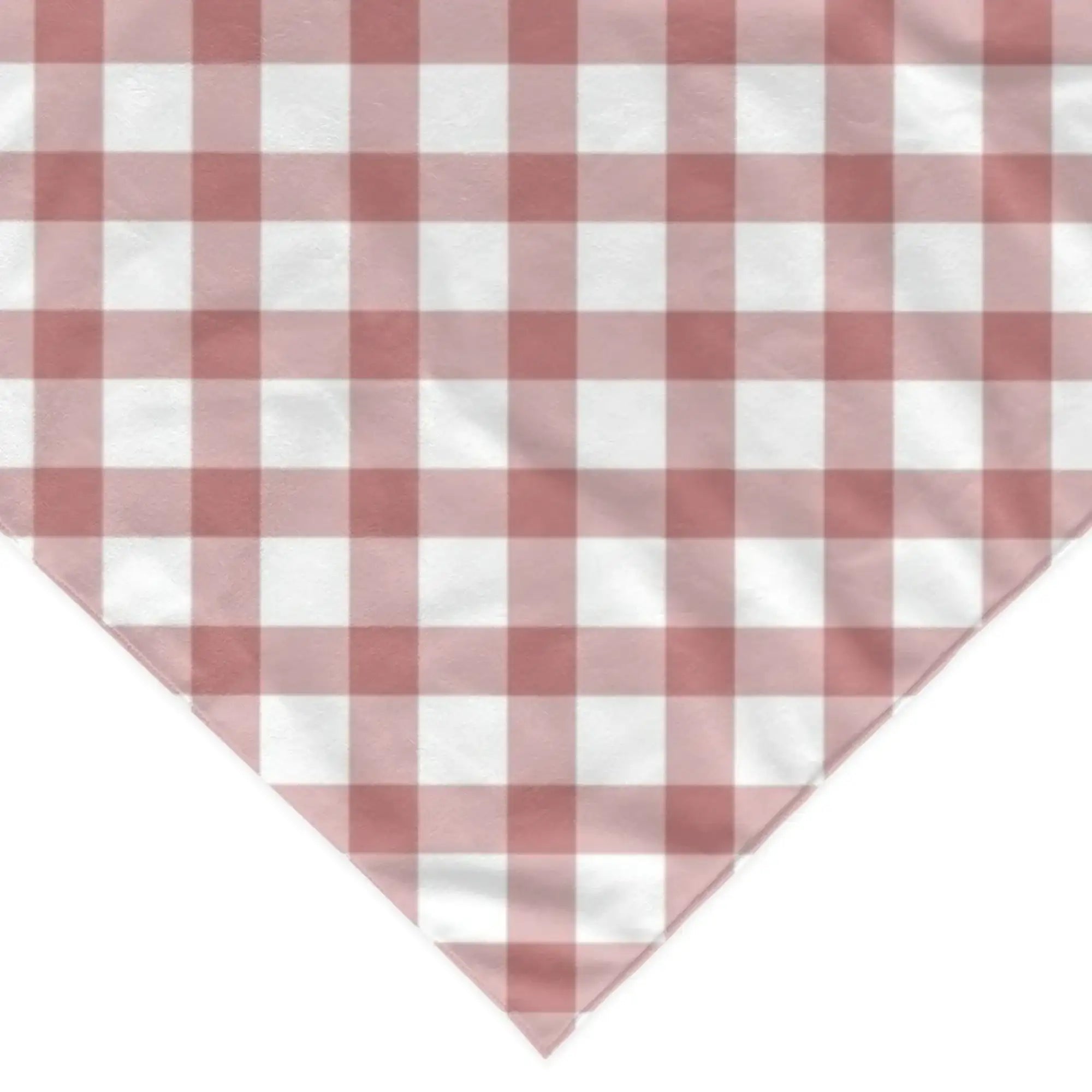 Bandana pour chien motif vichy rose et blanc, idéal pour habiller votre animal avec style