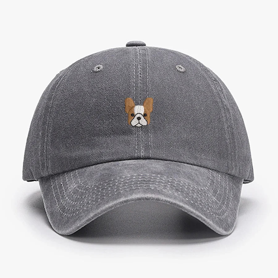 Casquette bulldog grise avec broderie de bulldog sur le devant, idéale pour les amoureux de cette race