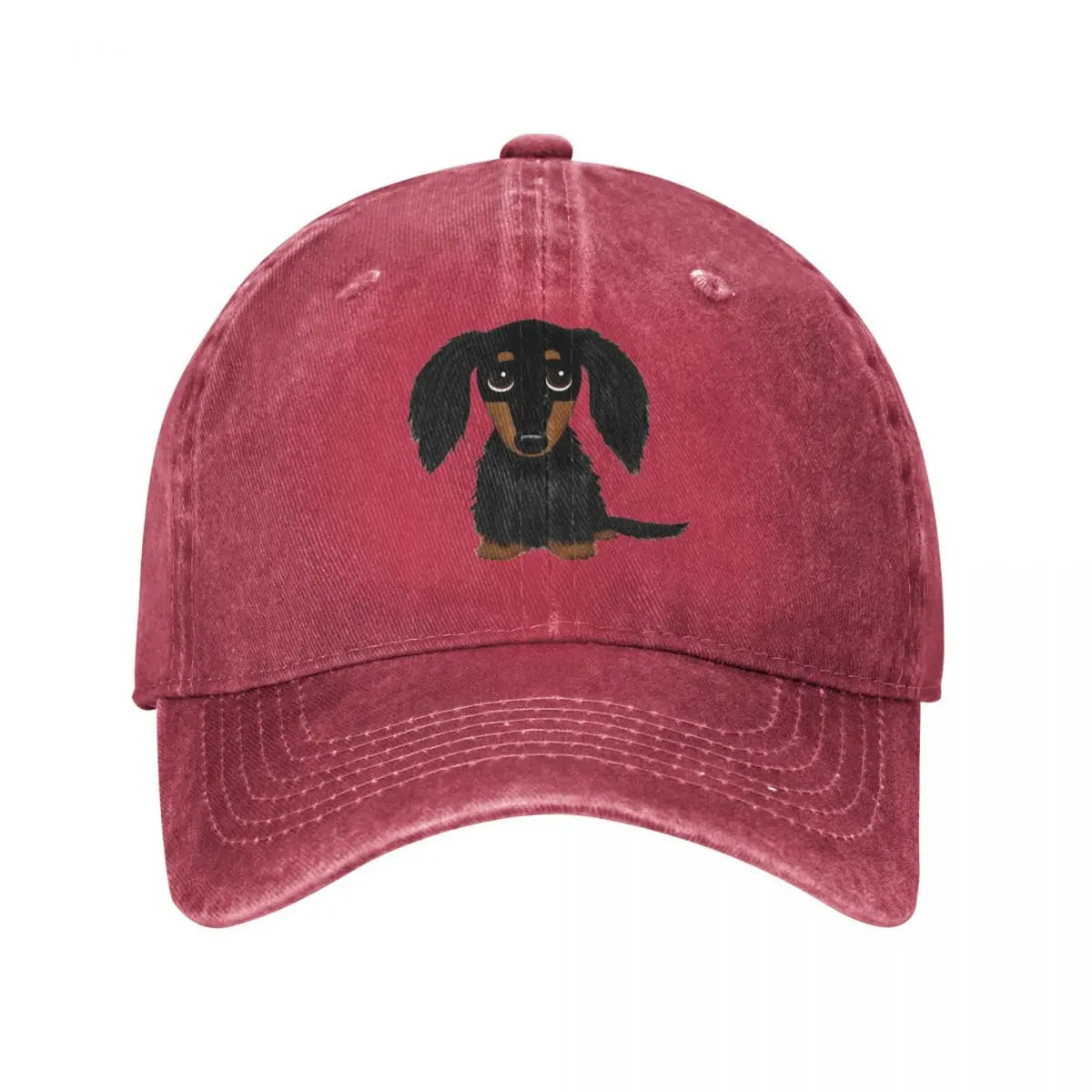 Casquette motif teckel en velours rouge avec illustration d'un teckel noir et feu