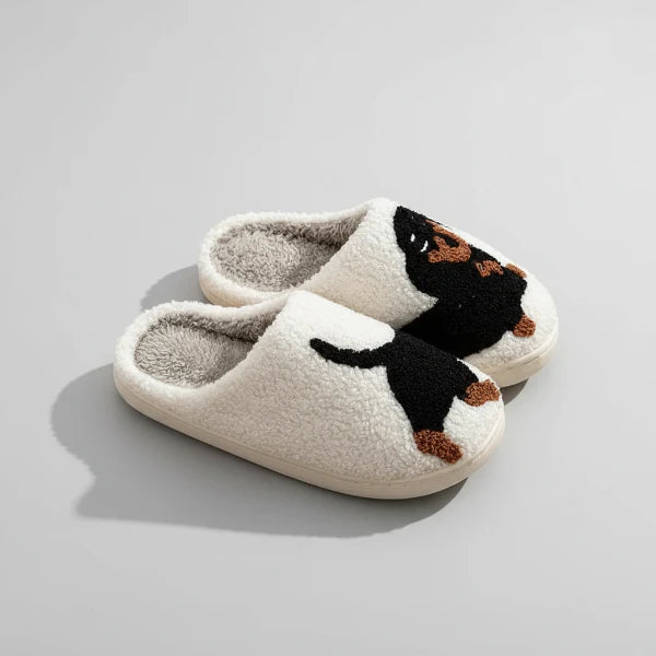 Chaussons adulte motif teckel en tissu pelucheux blanc avec intérieur douillet gris par Oscar et Plume