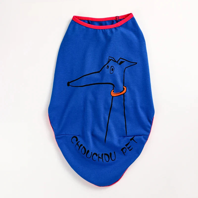 T-shirt respirant pour lévrier en bleu avec design de chien stylisé et col rouge