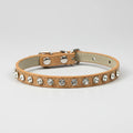 Collier brillant petit chien en cuir camel avec strass scintillants de Oscar et Plume