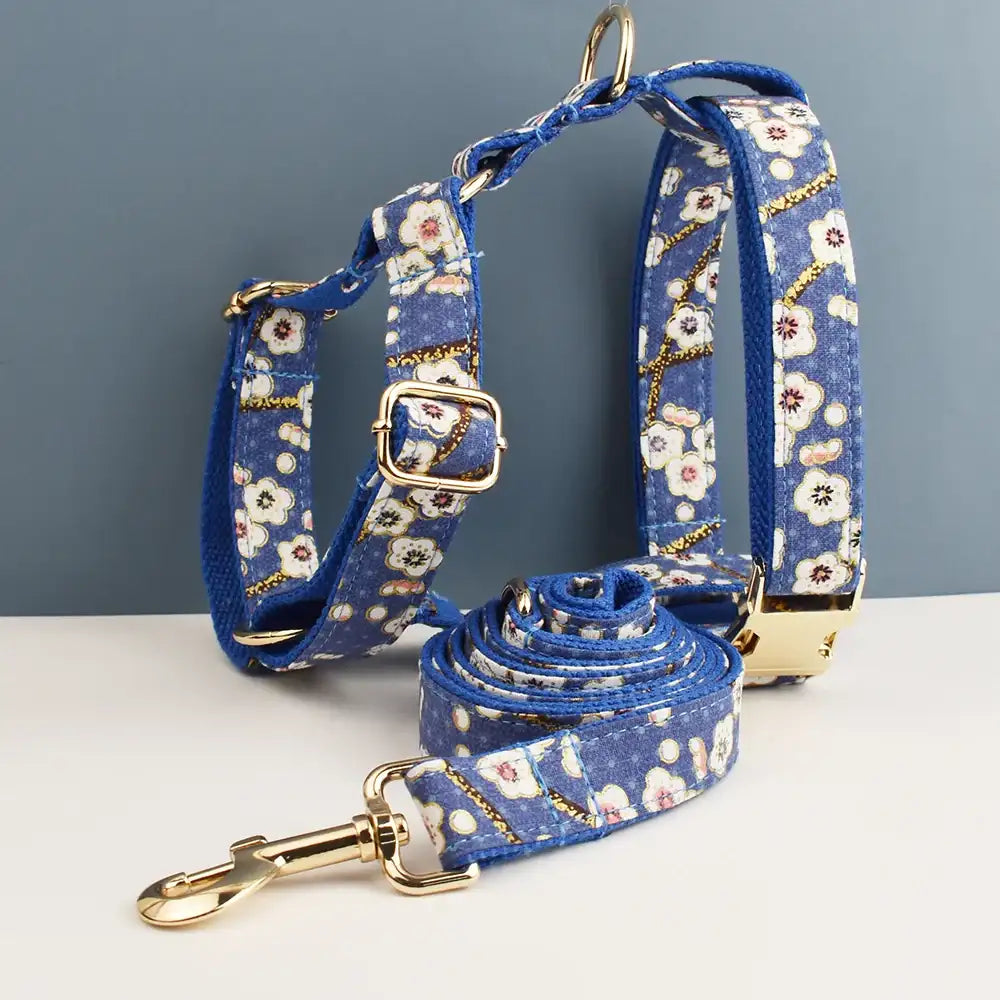 Harnais et laisse bleus à fleurs pour chien, collier chien personnalisable en options assorties