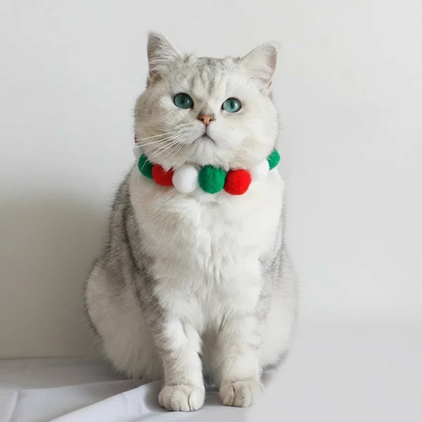 Collier De Noël En Boule De Peluche Pour Chat Et Chien