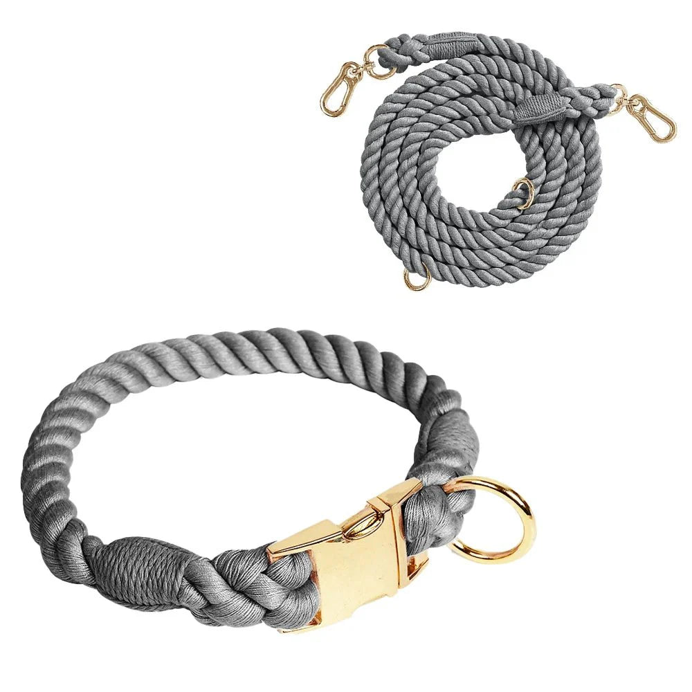Collier et laisse en coton gris avec fermoirs et anneaux dorés de la marque Oscar et Plume