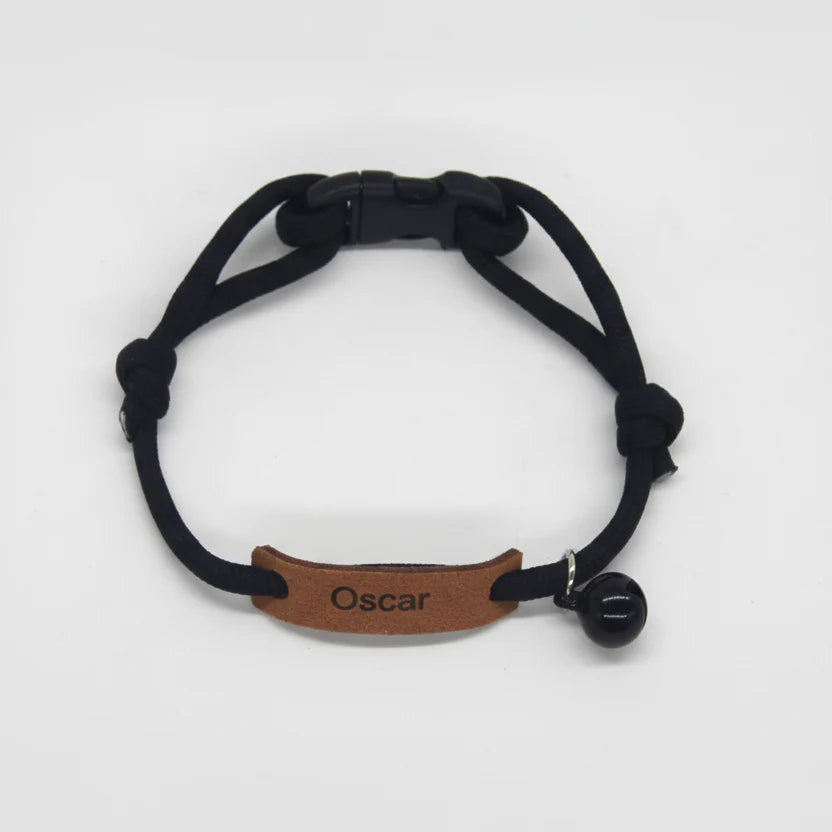 Collier personnalisable pour chien et chat avec étiquette en cuir et cloche décorative