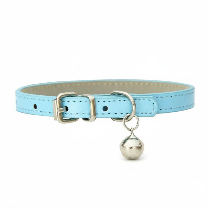 Collier pour chat avec clochette en cuir bleu avec boucle réglable et clochette en métal