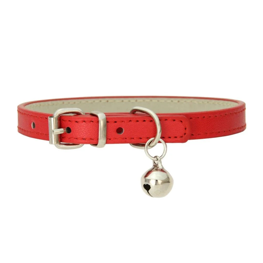 Collier pour chat avec clochette en cuir rouge durable et réglable pour le confort des chats