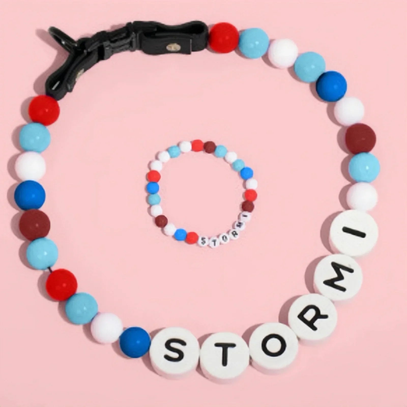 Collier pour chien coloré avec perles personnalisées et un bracelet assorti pour animaux de compagnie