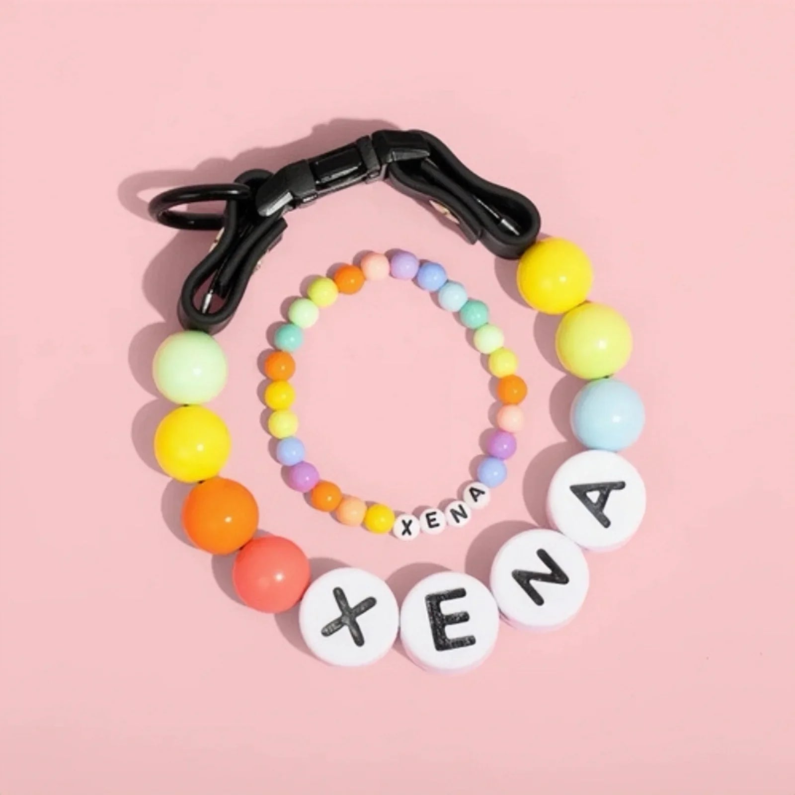 Collier pour chien coloré avec perles et nom personnalisé, parfait pour les animaux de compagnie