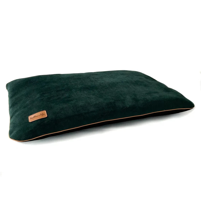 Coussin en velours pour chien Oscar et Plume, confortable et élégant, idéal pour les moments de repos des animaux