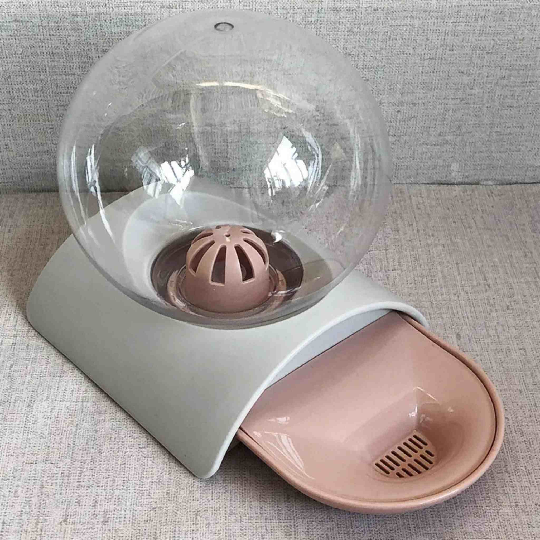 distributeur-eau-pour-chat-rose-gris