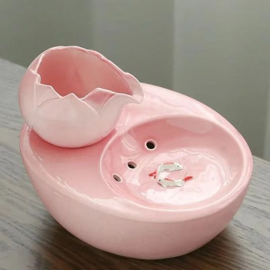 fontaine-à-eau-chat-céramique-rose