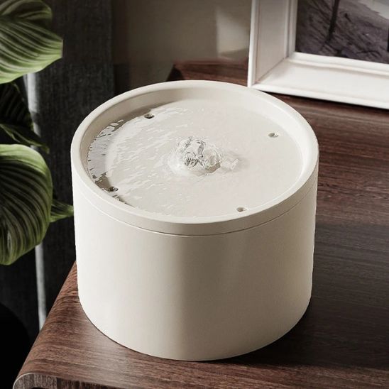 fontaine-a-eau-chat-ceramique-rosee-de-porcelaine