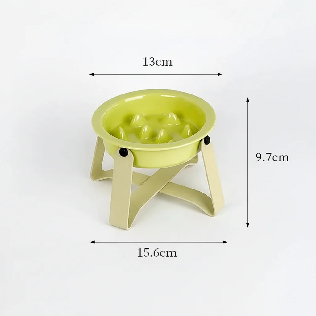 Gamelle anti glouton pour chien avec design ergonomique et protection de bord pour un repas sain