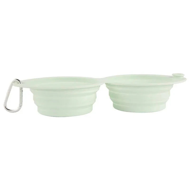 Gamelle pliable silicone Oscar et Plume de couleur vert clair avec mousqueton pour animaux