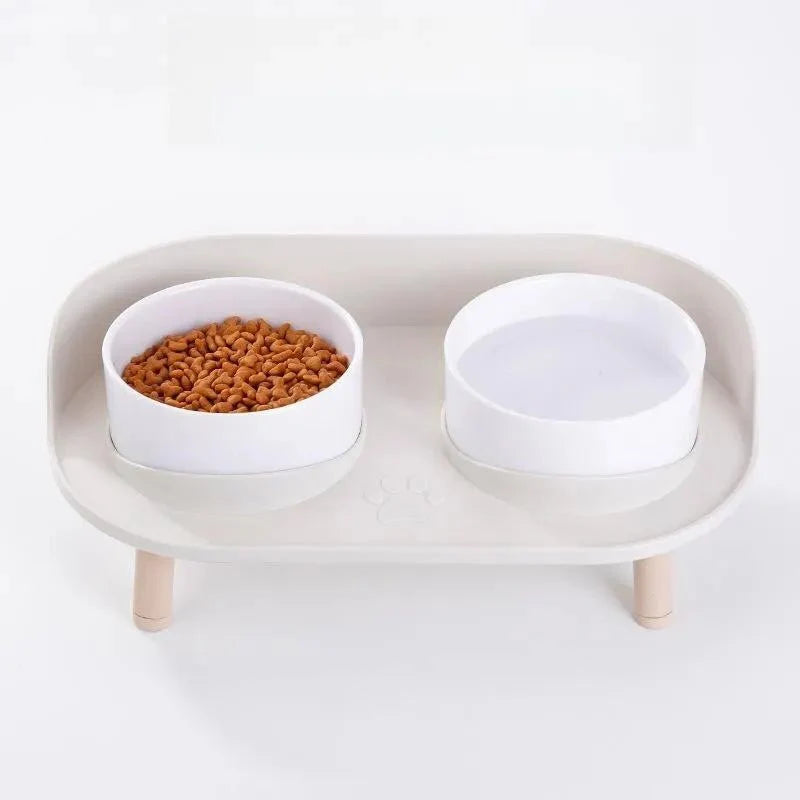Gamelles design pour chien en plastique avec support en bois, parfaites pour la nourriture et l'eau