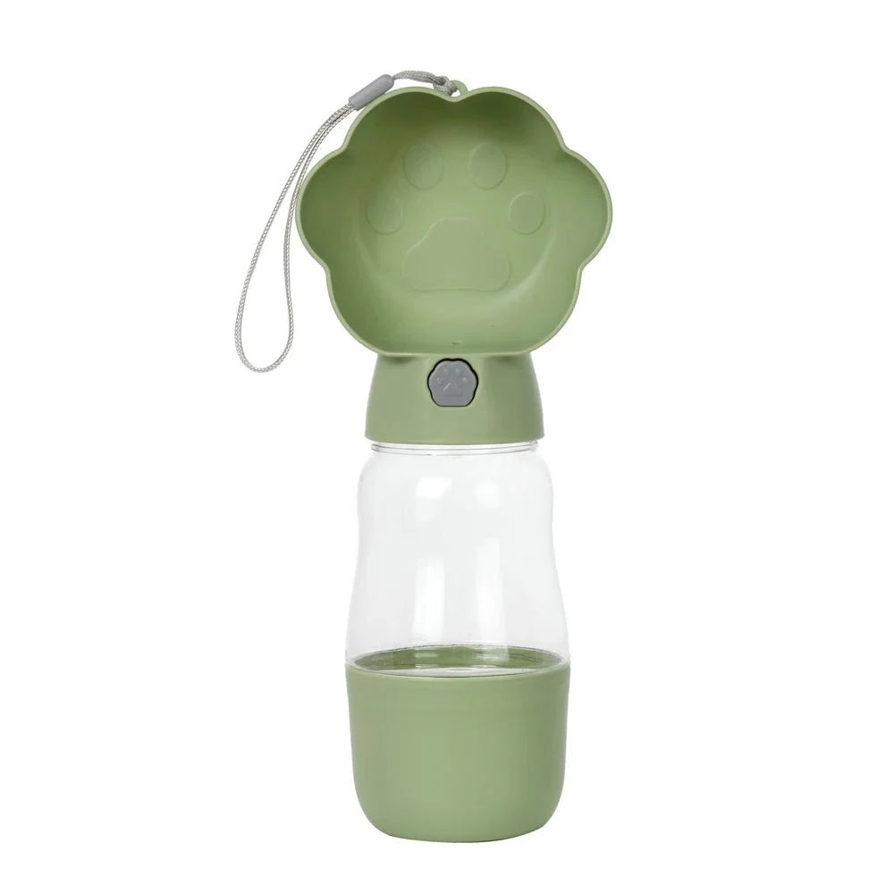 Gourde design pour chien chat verte avec bol intégré en forme de patte par Oscar et Plume
