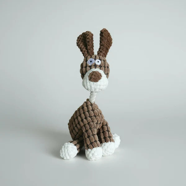 Jouet doux pour chien en peluche brun et blanc avec formes texturées et grands yeux d'Oscar et Plume