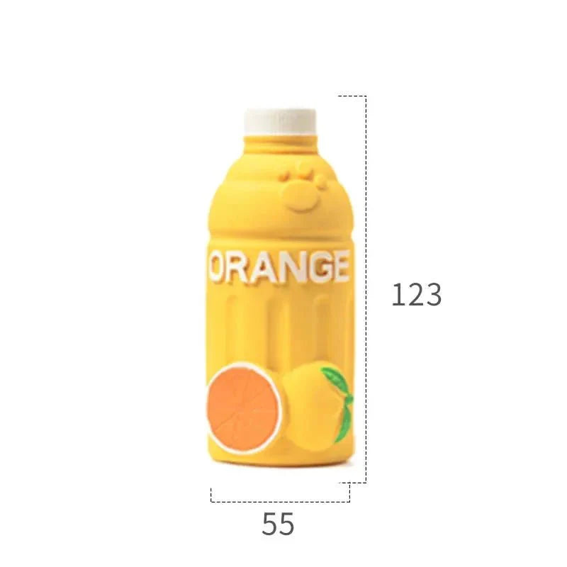 Jouet en caoutchouc chien chat forme bouteille orange jaune signé Oscar et Plume