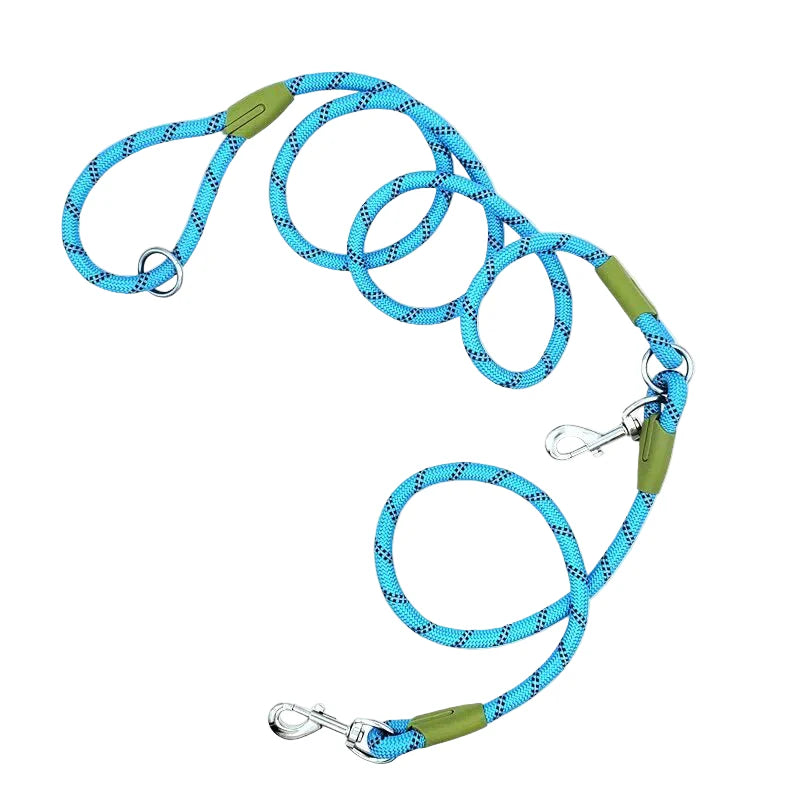 Laisse réfléchissante pour chien bleue avec mousquetons métalliques et coutures réfléchissantes