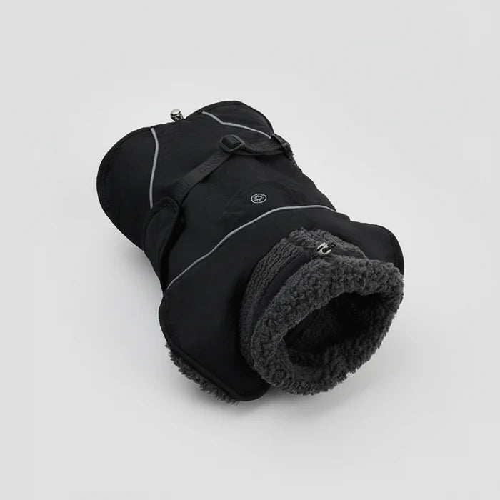 Manteau chaud pour lévrier noir avec doublure en fourrure pour les journées froides