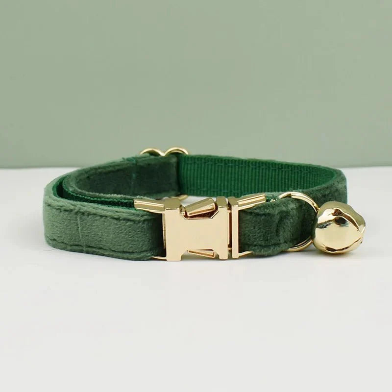 Collier en Velours avec Clochette personnalisable pour chat Oscar et Plume Vert bouteille / L