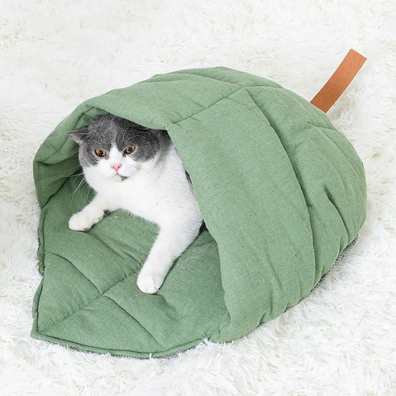 Sac de couchage pour chat chaud et douillet – nid hivernal confortable