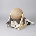 Boule à gratter en Sisal pour chat avec design attrayant, idéale pour le jeu et le grattage, fabriquée en bois durable.