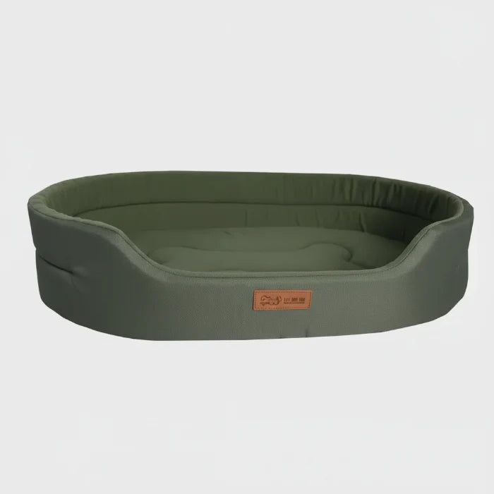 Panier lavable pour chien en vert olive avec un design confortable et élégant