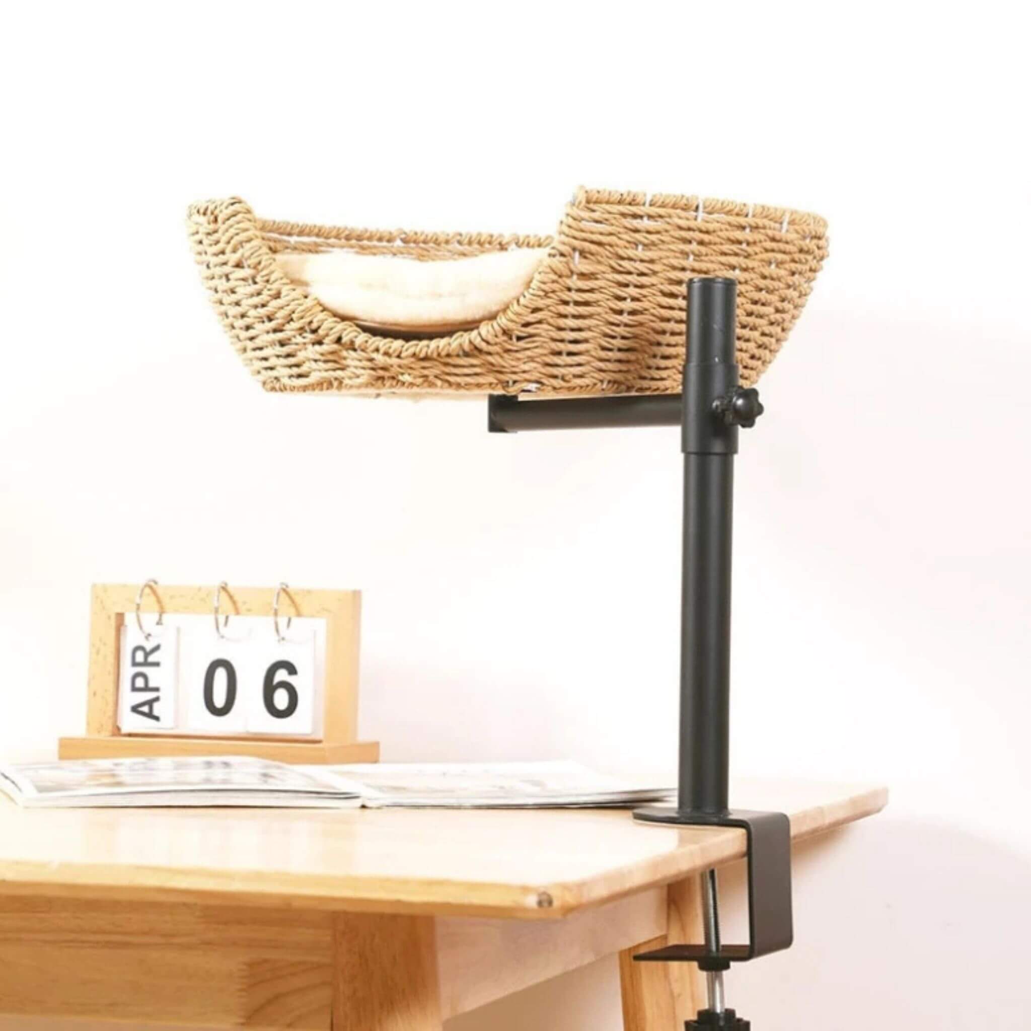 Panier osier pour chat suspendu