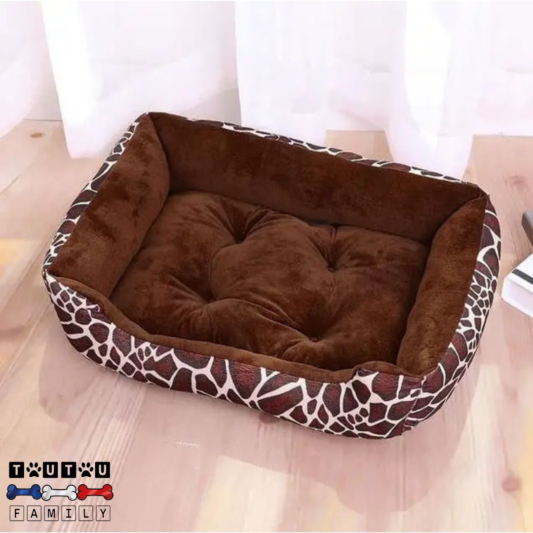 Panier-pour-chien-imprimé-girafe-marron-et-blanc-coton-marron-capitonné-à-l-intérieur-du-panier