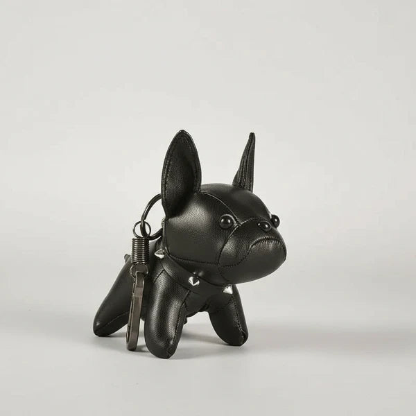porte-clés bouledogue en cuir noir avec clous décoratifs et anneau métallique Oscar et Plume