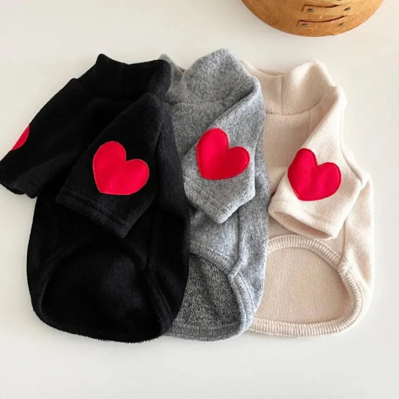 Pull pour Chien Coeur Brodé