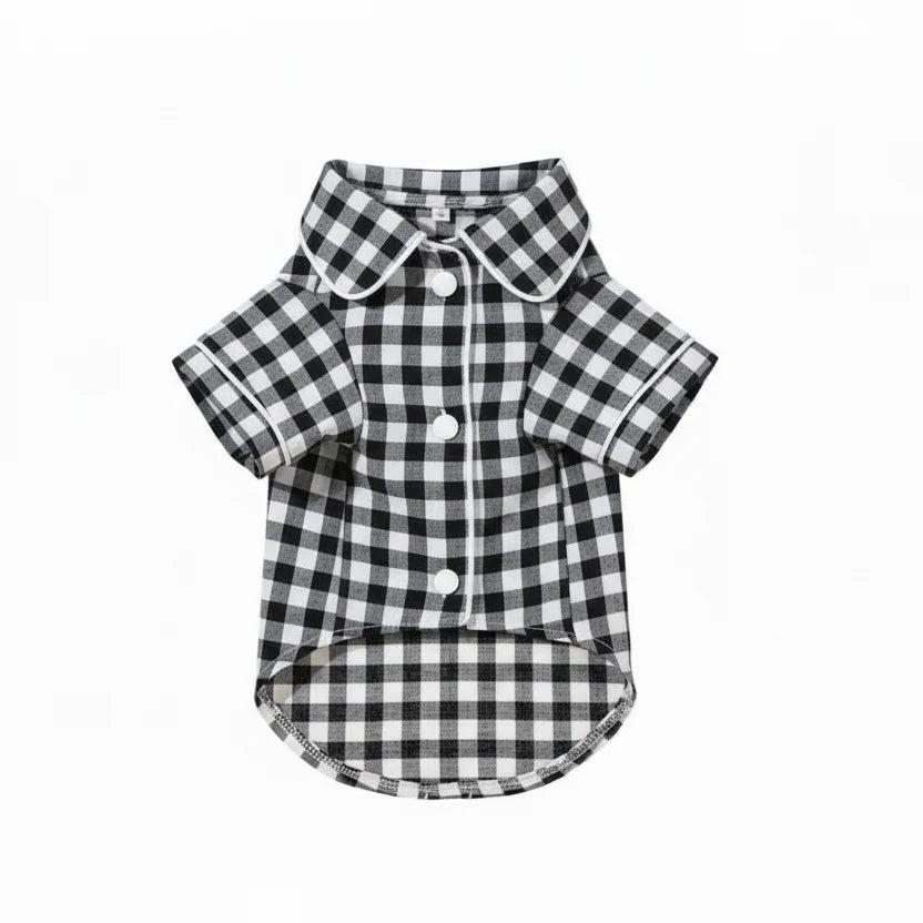 Pyjama pour chien teckel à carreaux noirs et blancs avec nœud papillon assorti