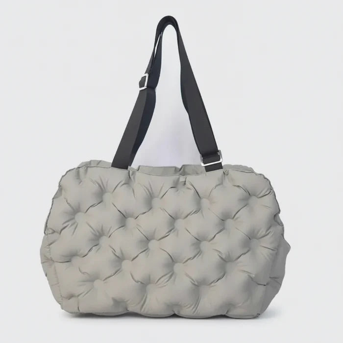 Sac de transport pour petit chien en tissu matelassé gris avec bandoulière réglable pour le confort