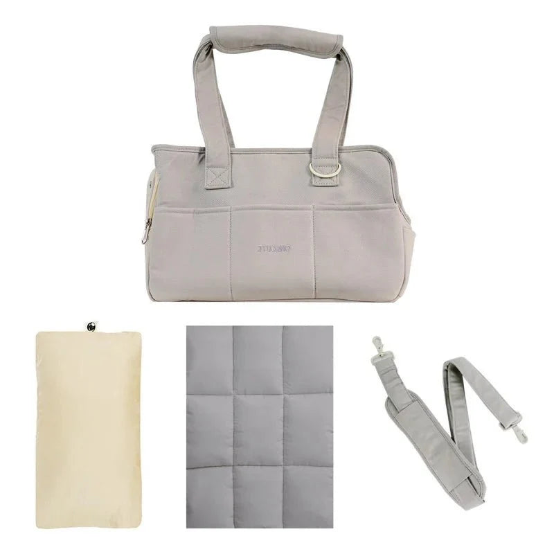 Sac voyage pour petit chien gris clair avec accessoires de voyage Oscar et Plume