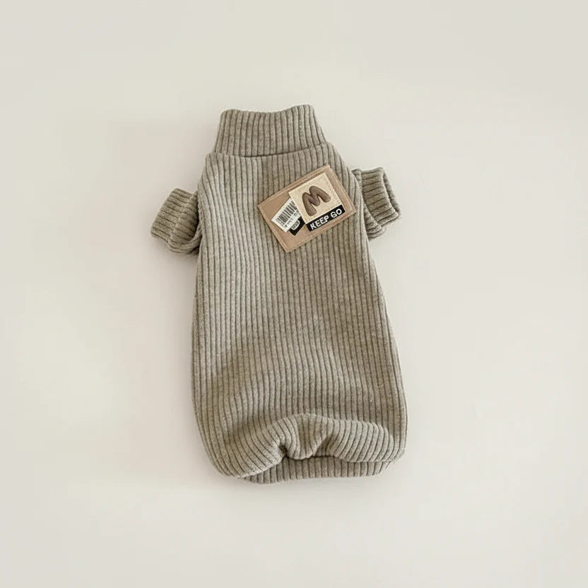 T-shirt col haut pour chat en tissu côtelé beige avec étiquette de marque Oscar et Plume