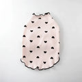 T-shirt coton pour petit chien à rayures roses avec motifs de cœurs noirs pour un look adorable