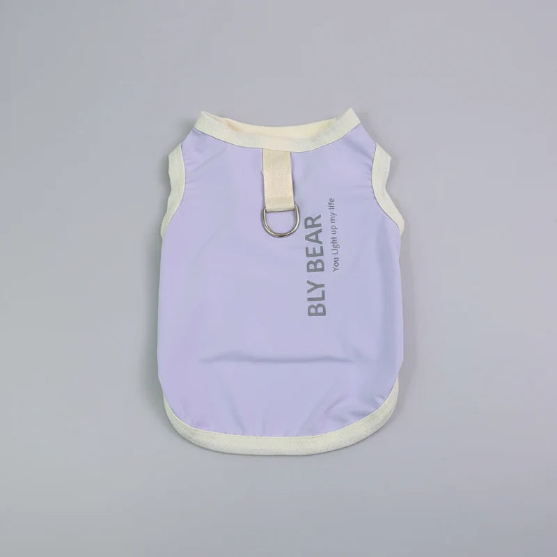 T-shirt rafraîchissant pour chien en violet avec attache et design moderne pour l'été