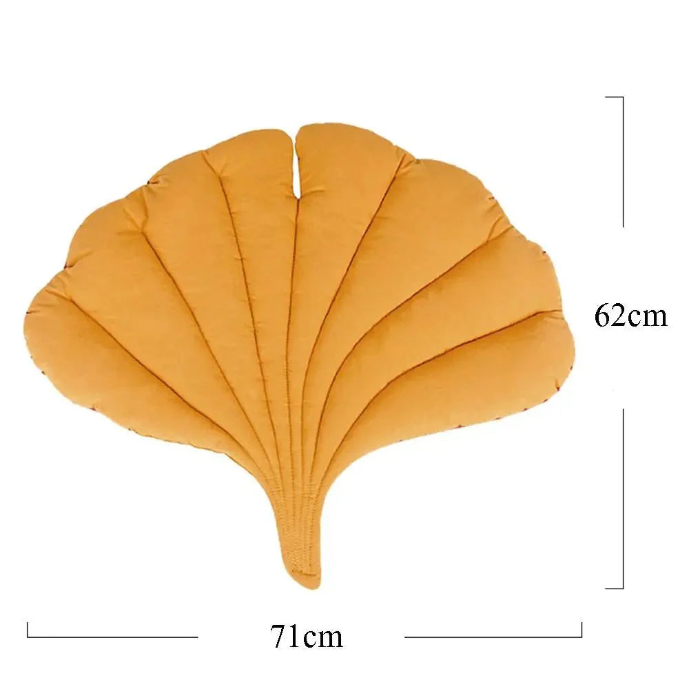 Tapis chat et chien forme feuille couleur ocre dimensions 71 cm par 62 cm confortable et doux